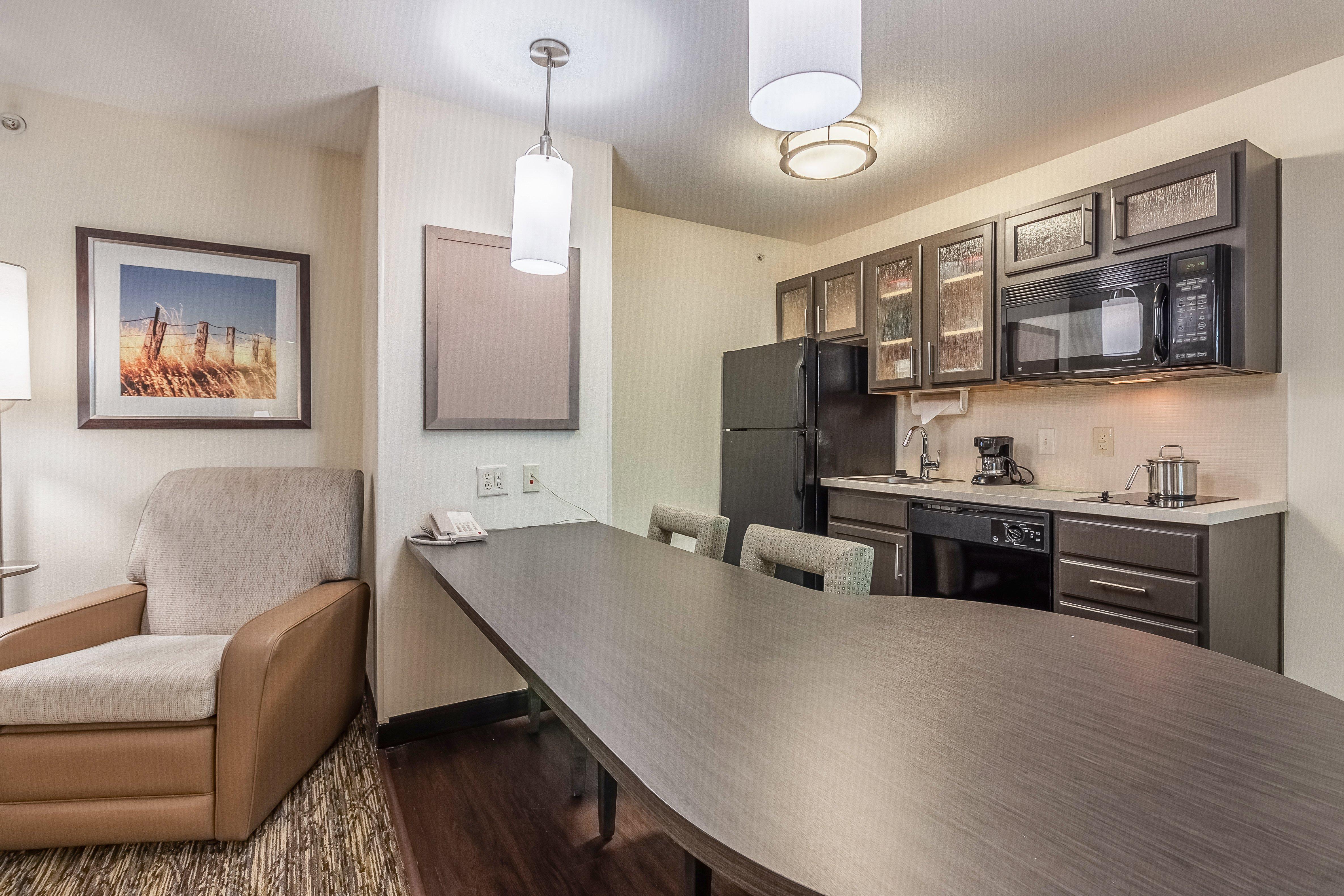 Candlewood Suites Lincoln By Ihg Εξωτερικό φωτογραφία
