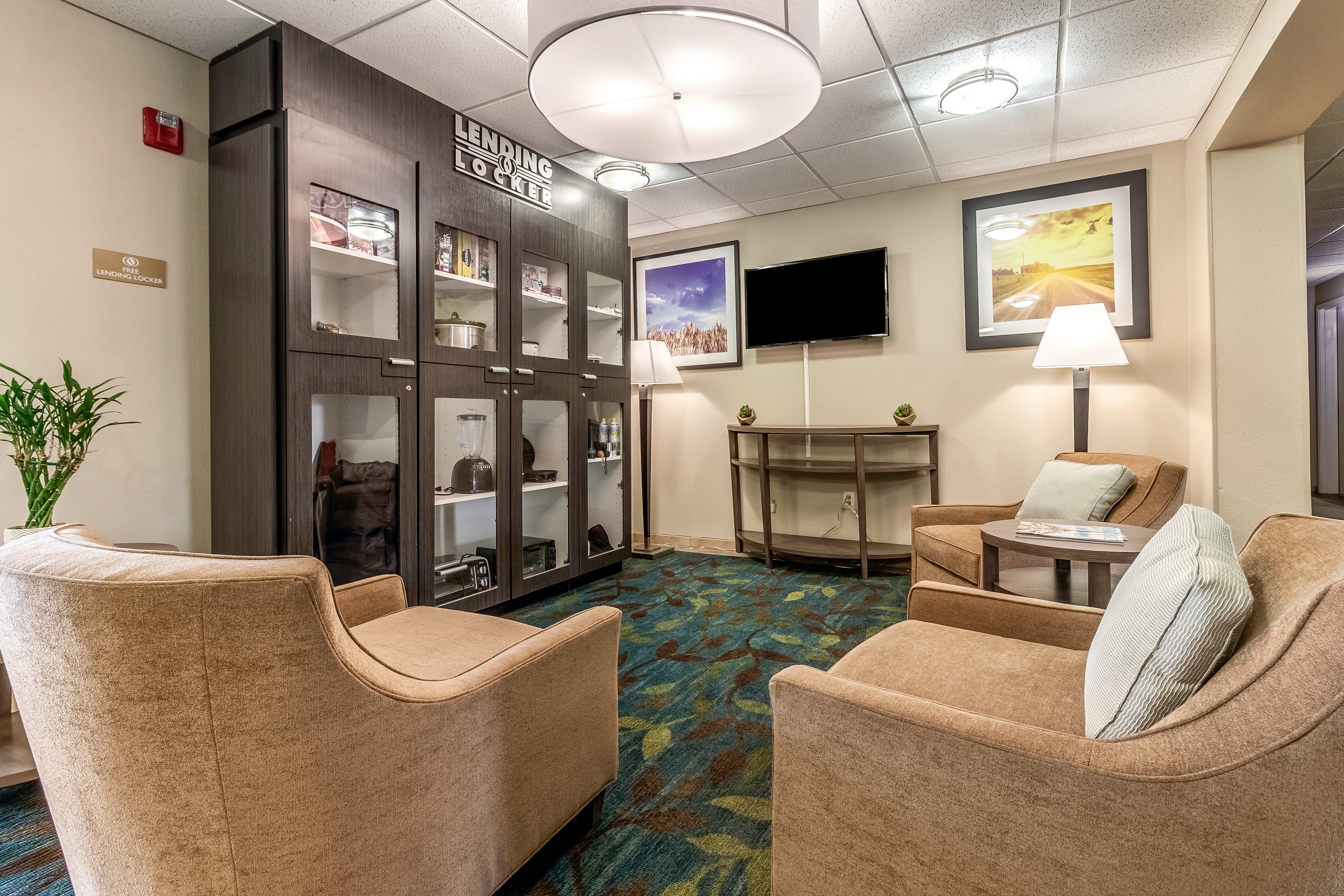 Candlewood Suites Lincoln By Ihg Εξωτερικό φωτογραφία