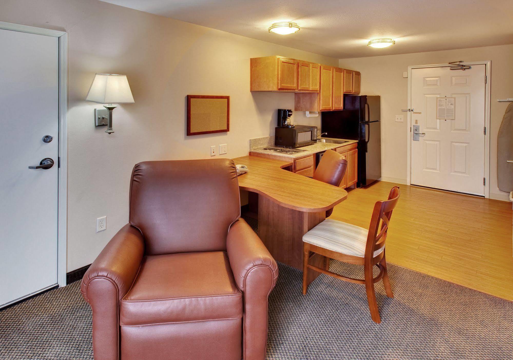Candlewood Suites Lincoln By Ihg Δωμάτιο φωτογραφία