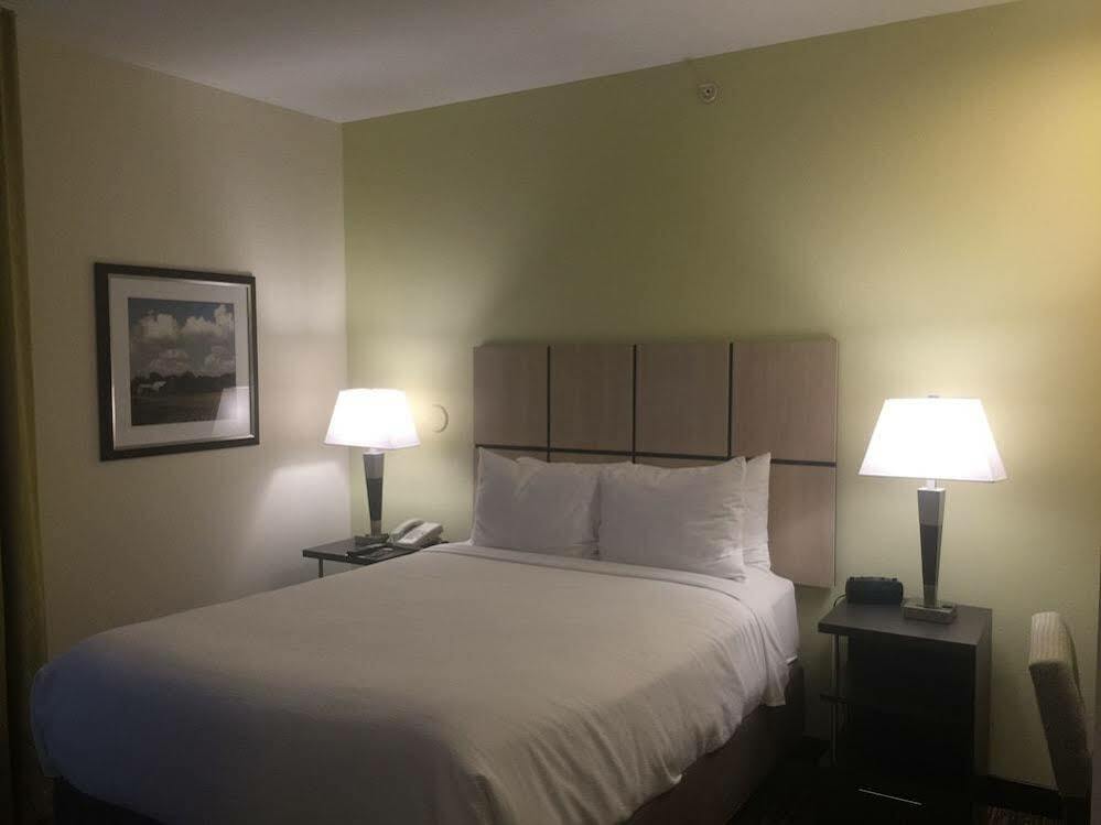 Candlewood Suites Lincoln By Ihg Εξωτερικό φωτογραφία