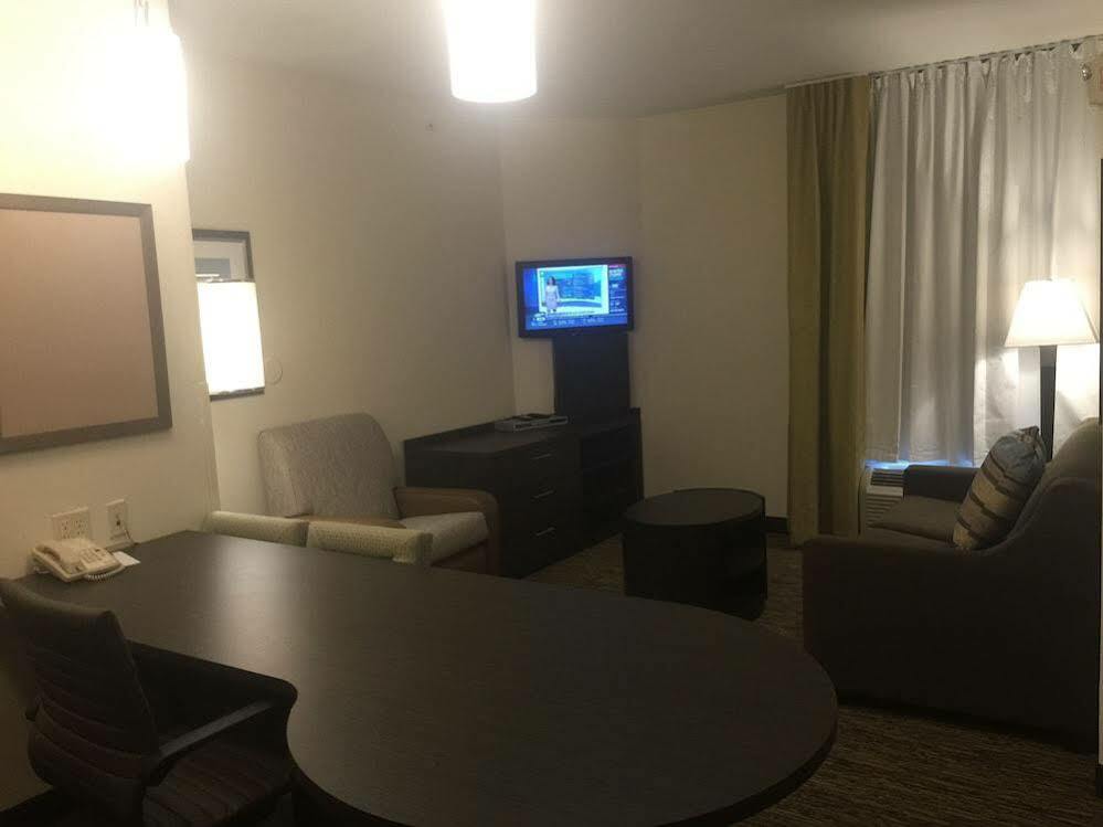 Candlewood Suites Lincoln By Ihg Εξωτερικό φωτογραφία